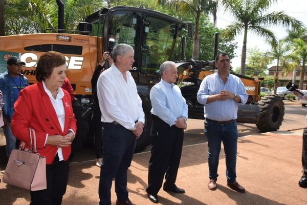 Compran dos equipos viales para Gobernación de Caazapá - Nacionales - ABC Color