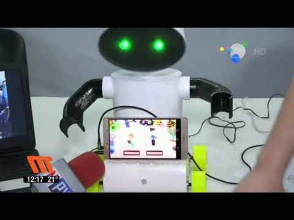 Robot enseña a hablar guaraní