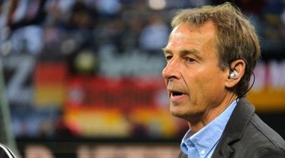 Klinsmann llega a Ecuador y rompe todos los montos