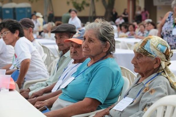 Adultos Mayores aspiran a cargos electivos en 2018
