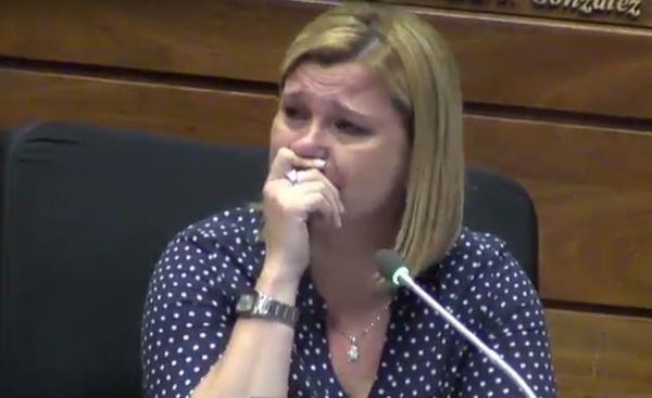 Fiscalia pide juicio oral para Karina Rodriguez