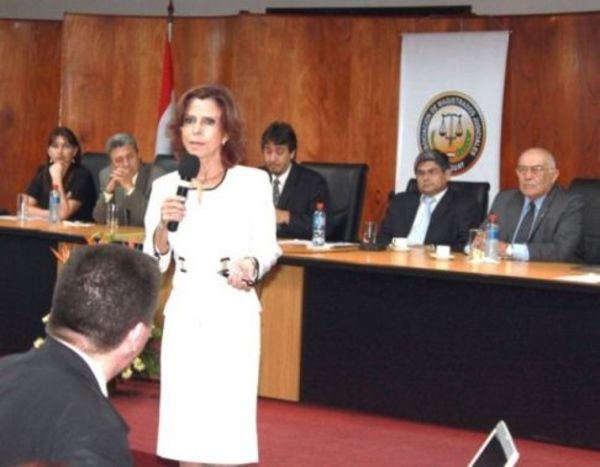 Myriam Peña, nueva ministra de la Corte