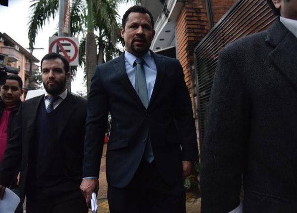 Fiscalía amplia imputación contra Ulises Quintana por lavado de dinero