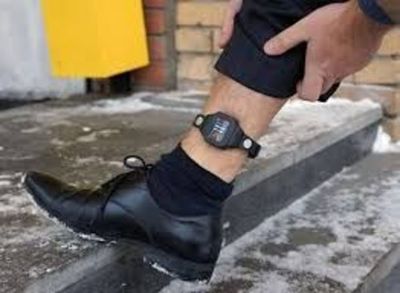 Corte no aplica ley  de pulseras electrónicas para personas con arresto domiciliario