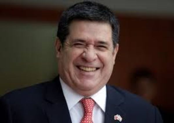 Fiscal Edgar Sanchez desestimo denuncia contra Horacio Cartes