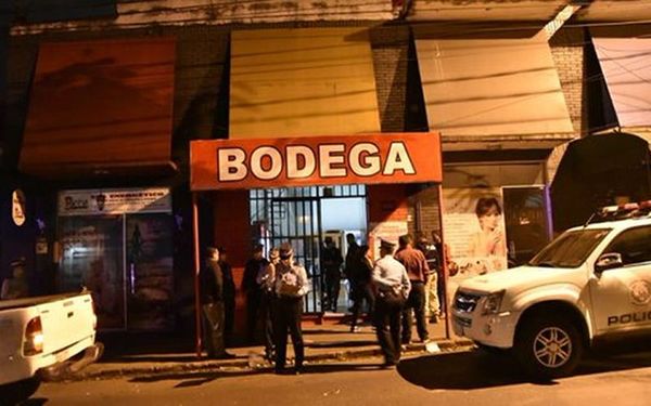 Encuentran cadáver de una mujer en una bodega del Mercado 4