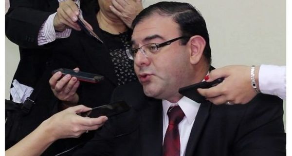 Justicia rechaza acción presentada por diputado y debe comparecer para audiencia