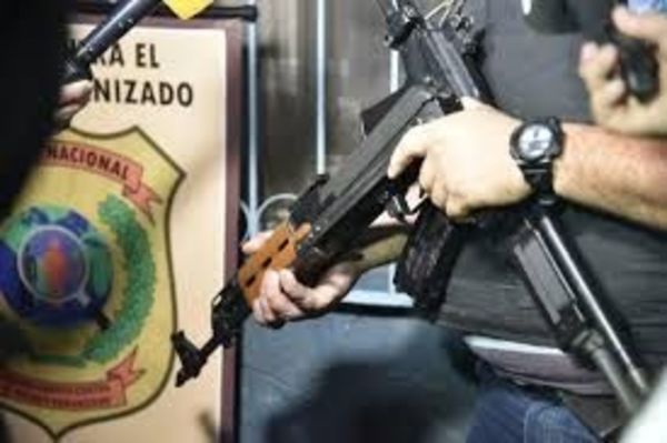 Encuentran armas de guerra en Lambaré que tenían como destino Pedro Juan Caballero