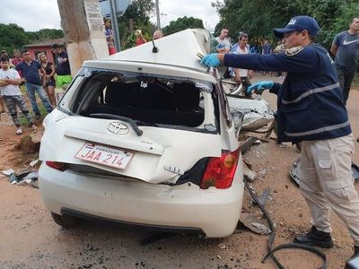 Dos personas fallecen en accidente en Capiáta
