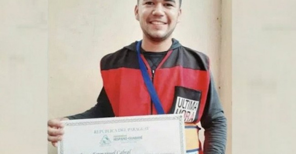 Canillita vale ya tiene su título de licenciado