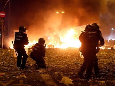 El caos se apodera de  Barcelona en masiva protesta independentista