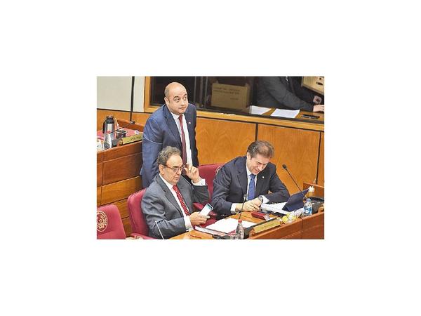Monges advierte sobre el blanqueo a Merlín Cuevas con más presupuesto