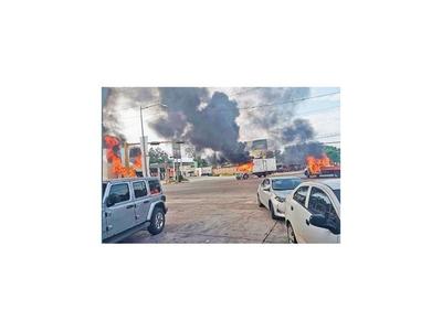 Crisis en México tras fallida captura del hijo del Chapo