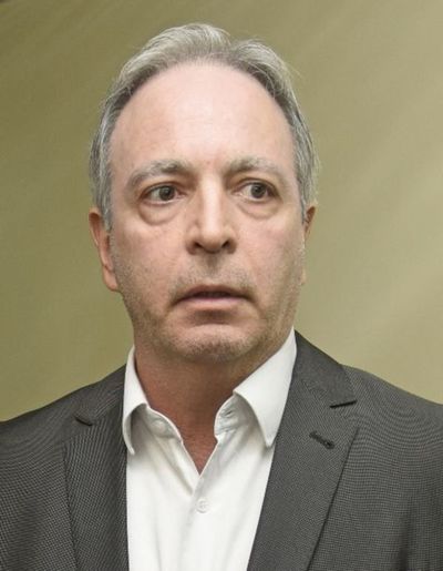 Cámara ratifica embargo de los bienes de Cárdenas - Política - ABC Color