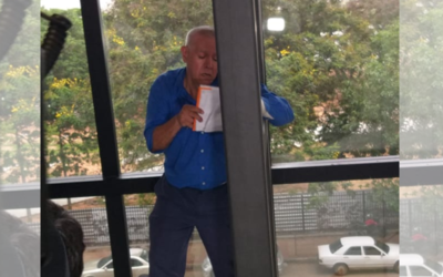 Taxista intento lanzarse del 3er piso de diputados