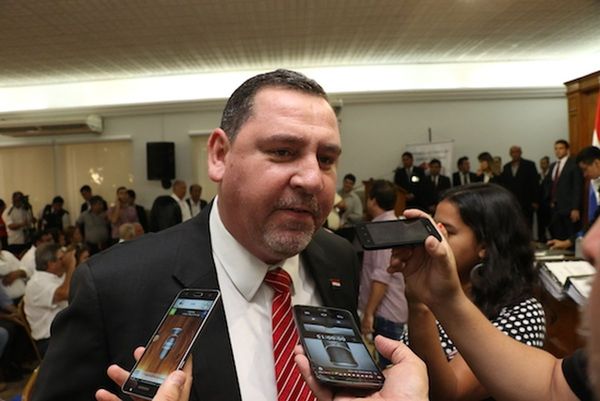 Se suspenderá audiencia de imposición de medidas para el senador Javier Zacarias Irún