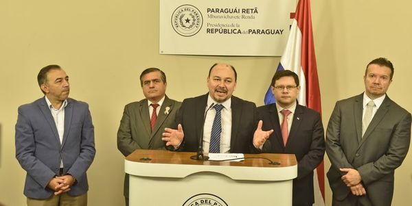Presidente pide tope a cuestionadas multas en Aduanas y Tributación - Política - ABC Color