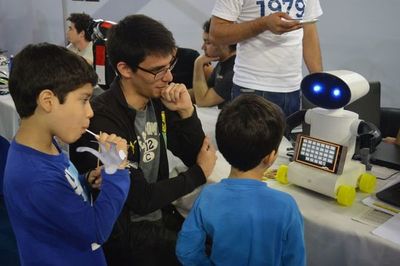 Con éxito se desarrolla tradicional Expo Tecnológica y Científica en la UNA - Nacionales - ABC Color