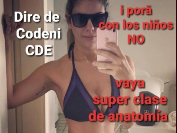 Polémica por directora de Codeni que posó en bikini