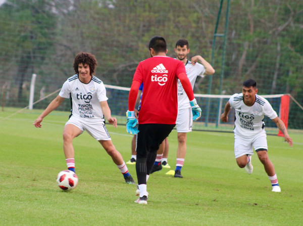 Un total de 25 convocados en la Albirroja sub 23