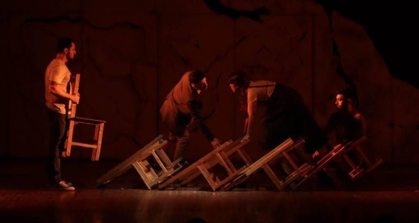 HOY / La obra de danza teatro "Paso de Nuebes", en Espacio E
