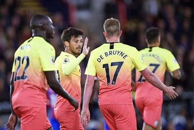 Gabriel Jesús y Silva traspasan la presión al Liverpool - Fútbol - ABC Color