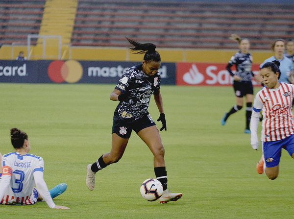 Libertad Limpeño iguala con Corinthians, pero no alcanzó