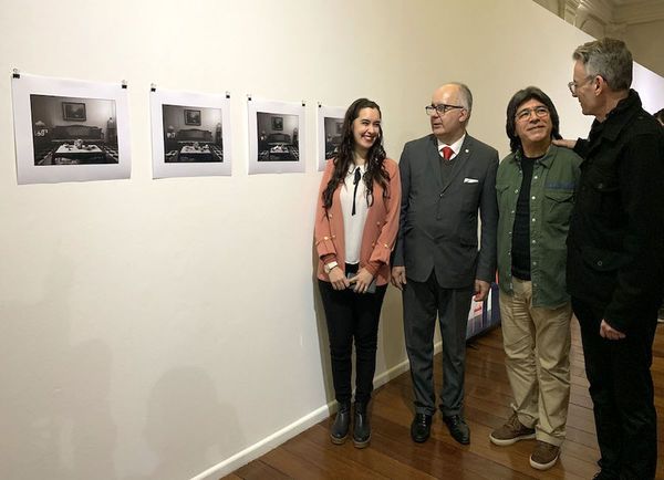 Jóvenes artistas paraguayos en Bienal