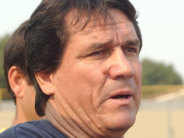 Fallecimiento de Cristóbal Maldonado enluta al fútbol paraguayo