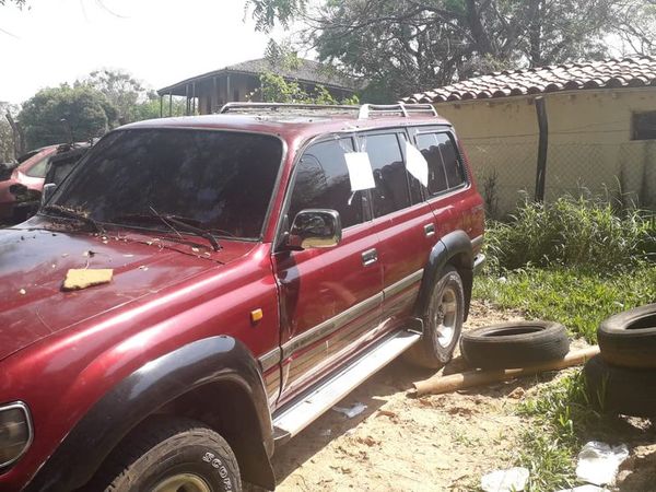 Incautan camionetas con chapas presuntamente robadas - Nacionales - ABC Color