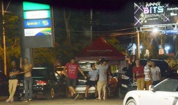 HOY / Consumo de alcohol, música y ocupación de veredas: piden controlar excesos en horario nocturno