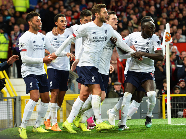 Liverpool rescata un punto de Old Trafford, sobre la hora