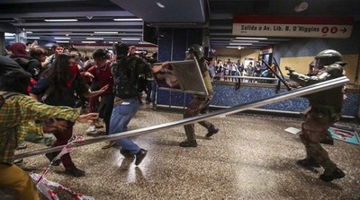 Nueva jornada de incidentes, saqueos y cacerolazos en Chile
