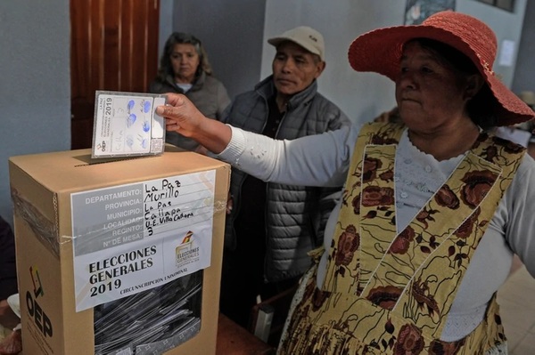 Cerraron los centros de votación en Bolivia: expectativas por los primeros resultados