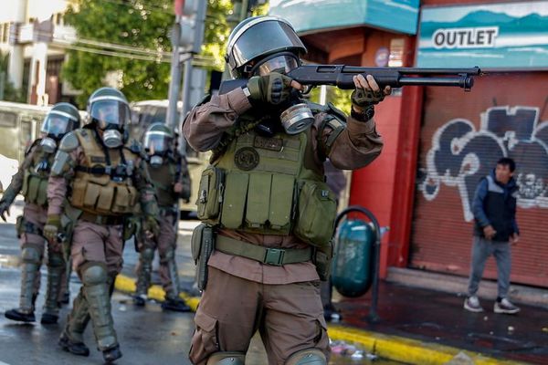 Piñera declara que Chile está en “guerra" - Mundo - ABC Color