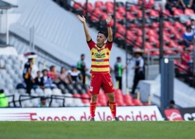 HOY / El paraguayo Ferreira brilla en un fin de semana oscuro del fútbol mexicano
