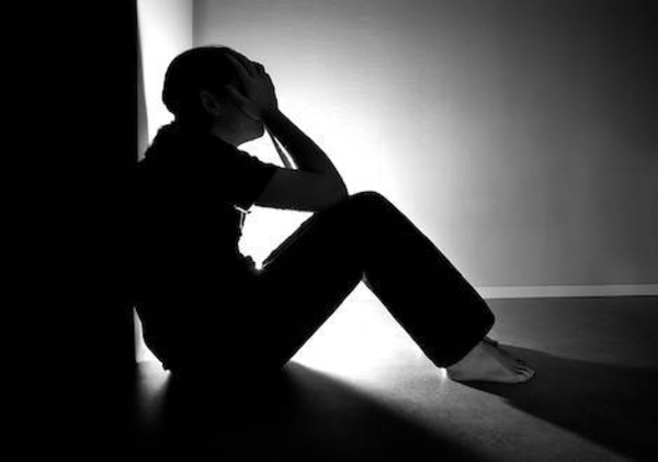 HOY / Cuatro suicidios el fin de semana: dos menores entre los casos