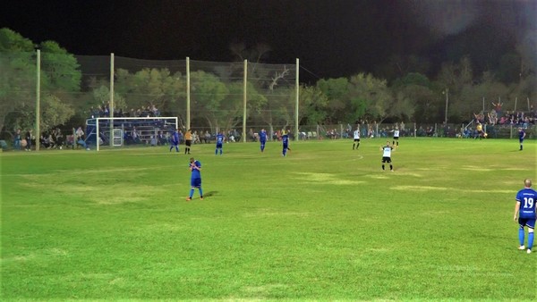 Paratodo amarga festejo de Fernheim con goleada en Menefepa