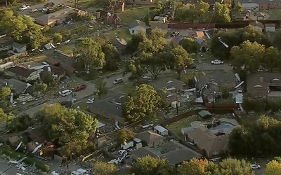 Potente tornado causó destrozos en Dallas