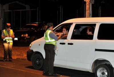 Caminera sacó de las rutas a 334 ebrios, en una semana - ADN Paraguayo