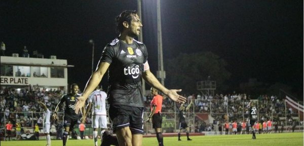 "Puntero hay uno solo" Olimpia firme rumbo al tetra | Noticias Paraguay