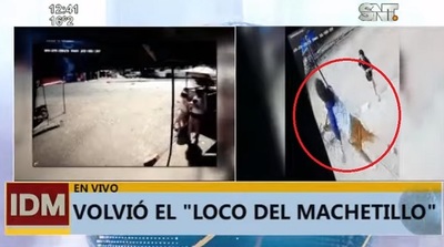 "El loco del machetillo" destruye cámara de comercio del Mercado 4