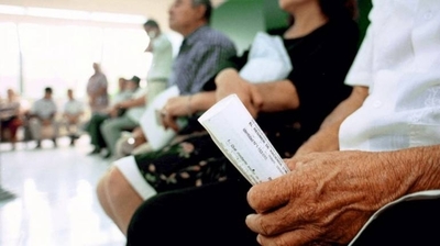 HOY / Gobierno propone menor jubilación: monto será calculado por 10 años de aporte y no 3