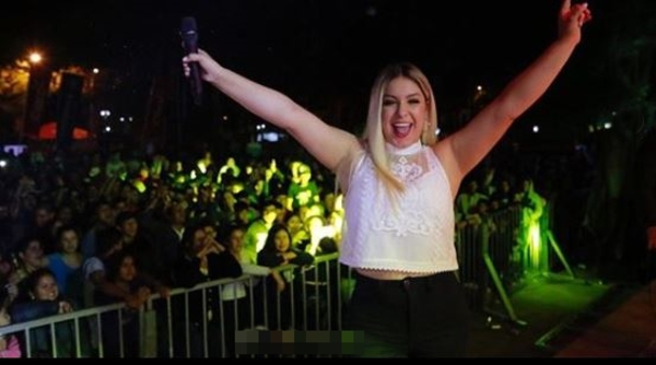 Fátima Román quiere ser DJ