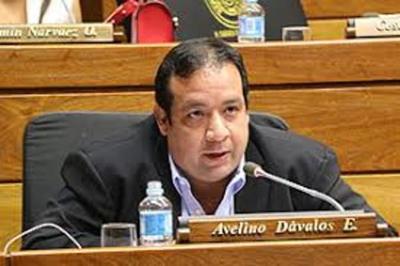 Desfalco de dinero público envuelve a ex Gobernador de Caazapá