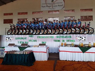 Alumnos de San Pedro ganan concurso "Nutrileche”