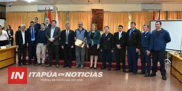 BOMBEROS DE ASFA- CANADÁ FUERON RECONOCIDOS POR AUTORIDADES DE ITAPÚA