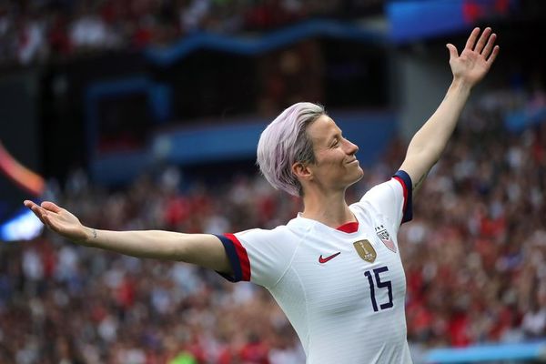 Rapinoe y Van Dijk, cabezas de cartel del Balón de Oro - Fútbol - ABC Color