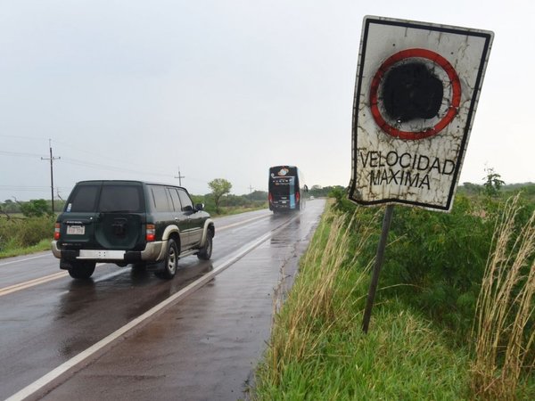 Señalización destruida e insuficiente eleva inseguridad vial en ruta PY01