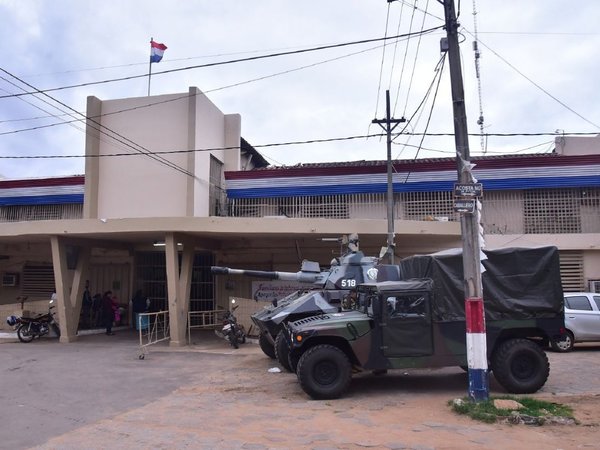 Los guardiacárceles  suspenden la  huelga por un amparo constitucional